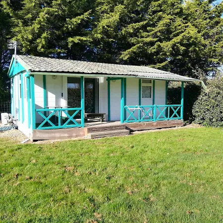 Kemp Loue Chalet 30m2 Avec Piscine Challans